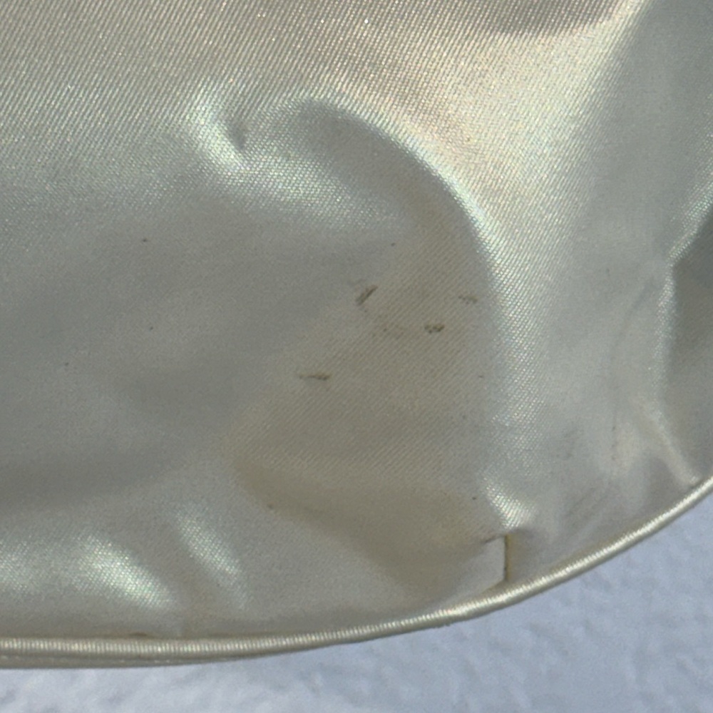 Lug Bolero Crossbody Bag Metallic Pearl Champagne - Star Lining w/ many Pockets - Picture 15 of 16
